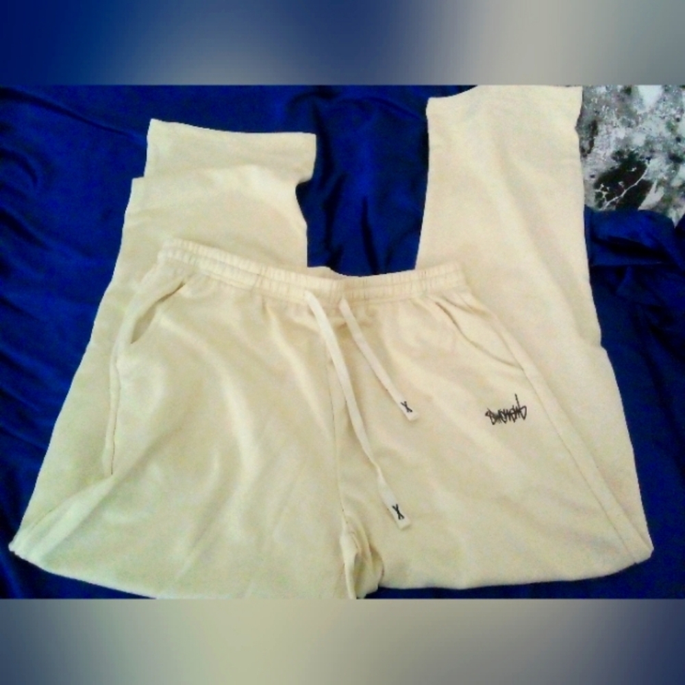 Mens 3 piece sweatpants and jeans Xl